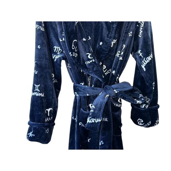 Sonoma Intimates Navy Blue Zodiac Super Soft Cozy Robe Women's Small New Gift - Picture 4 of 10